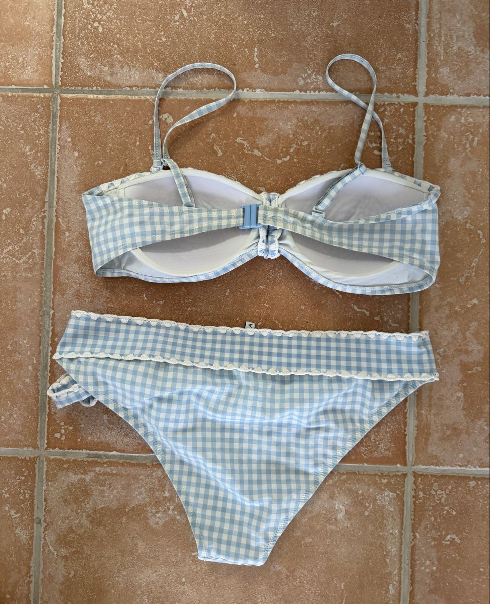 Beldona Maillots de bain & Bikinis: Bikini Beldona Karo hellblau/weiss Gr. 40 – D'occasion à Lyss par Landleben0 1