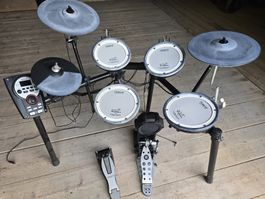 Roland E-Drum Set TD-11 V-Drums guter Zustand