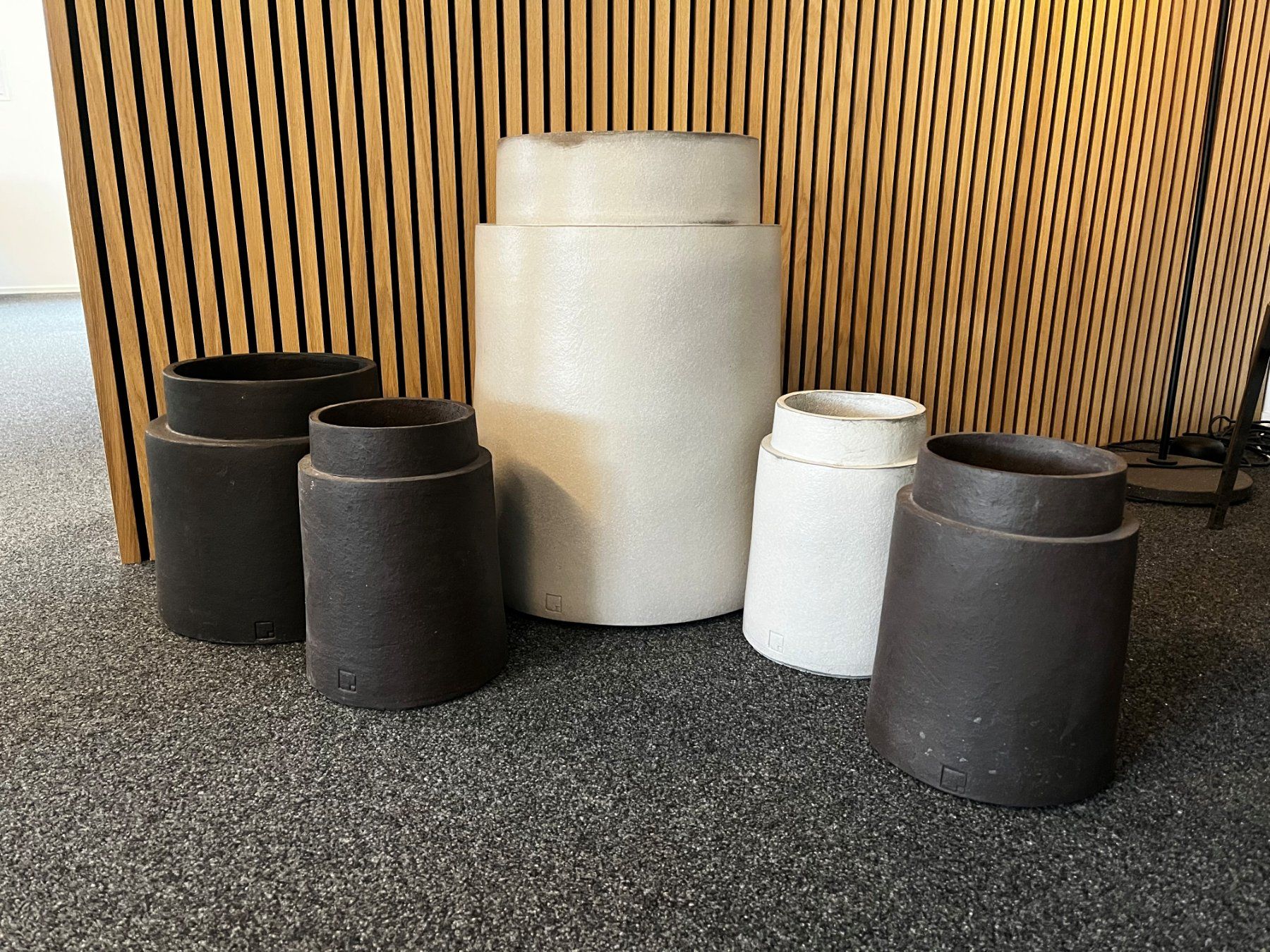 Vasi per fiori: Pflanzgefäss Atelier vierkant, GR 40 Black – Nuovo (secondo la descrizione) da Felsberg venduto da zingggarten 2