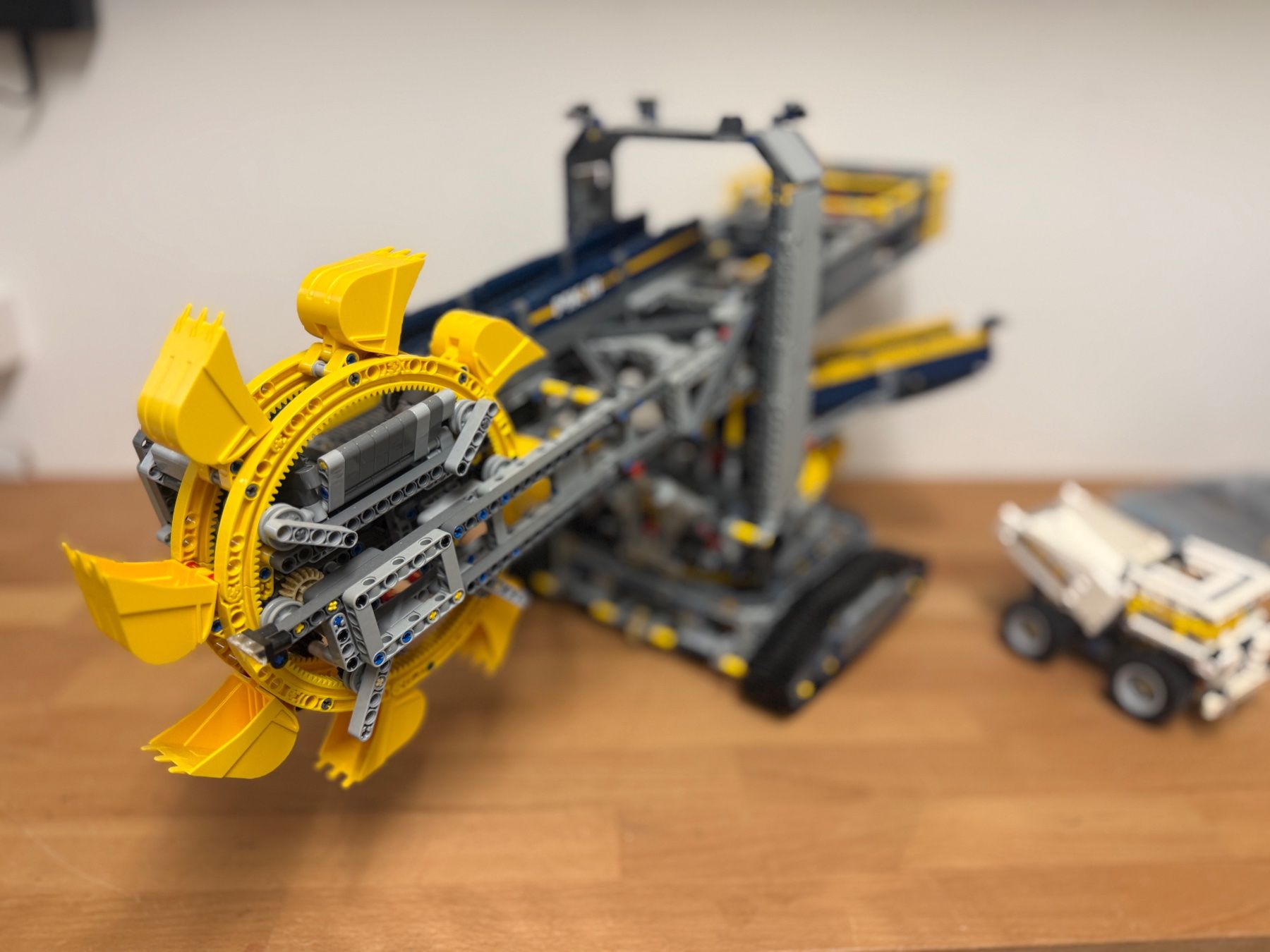 Lego Giocattoli: Lego Technic Schaufelradbagger 42055 – Usato da Pfeffingen venduto da HausammannFamily 4