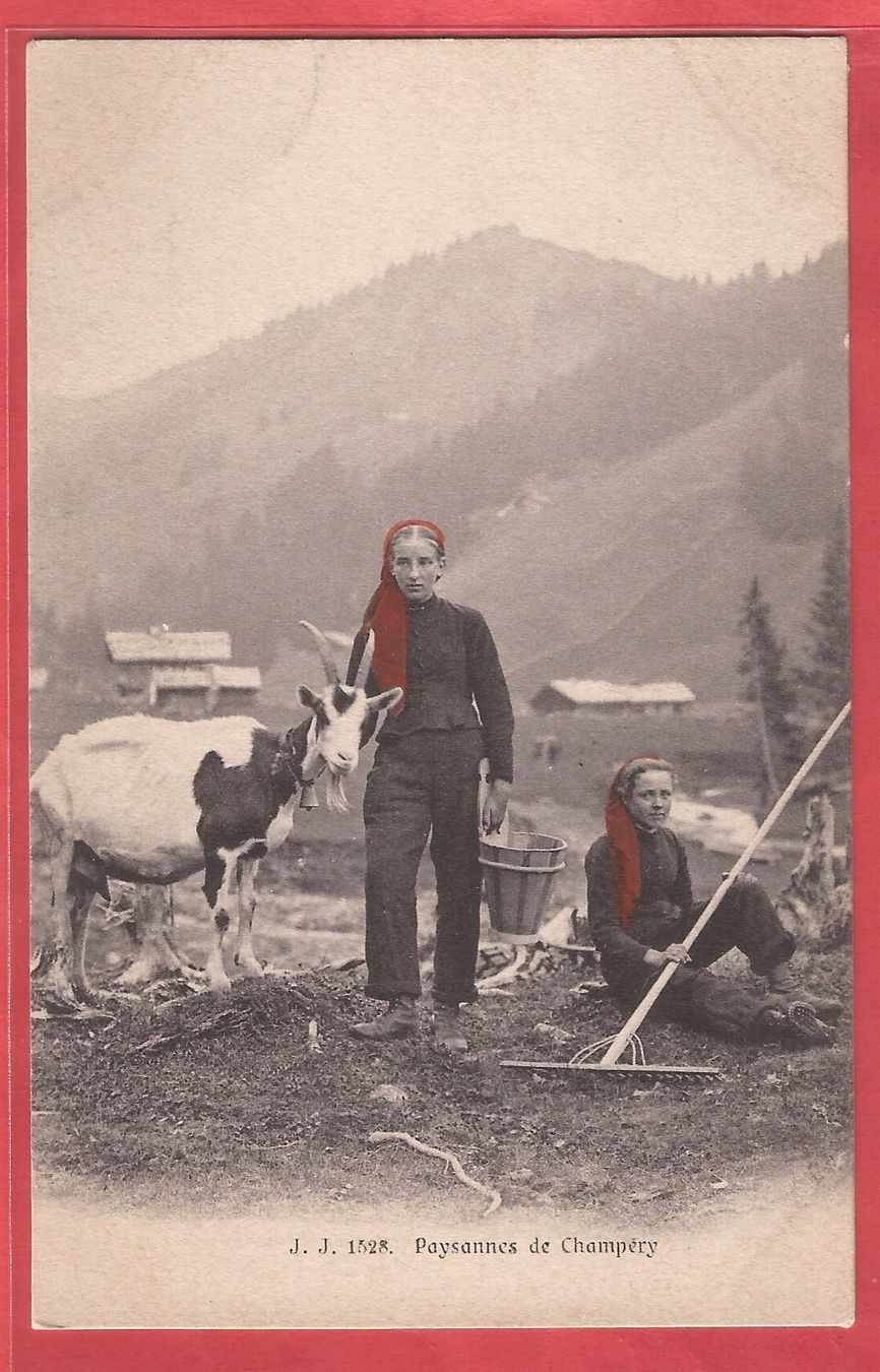 Cartes postales: Paysannes de Champéry - ca. 1905 – D'occasion à Fislisbach par Porano