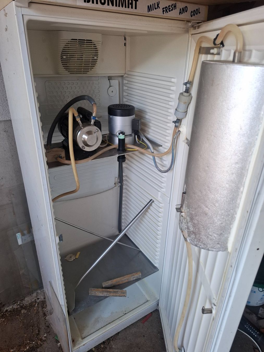 Sonstiges für die Gastronomie & Hotel: Milchautomat – Gebraucht aus Forch von mae_hsn2 3