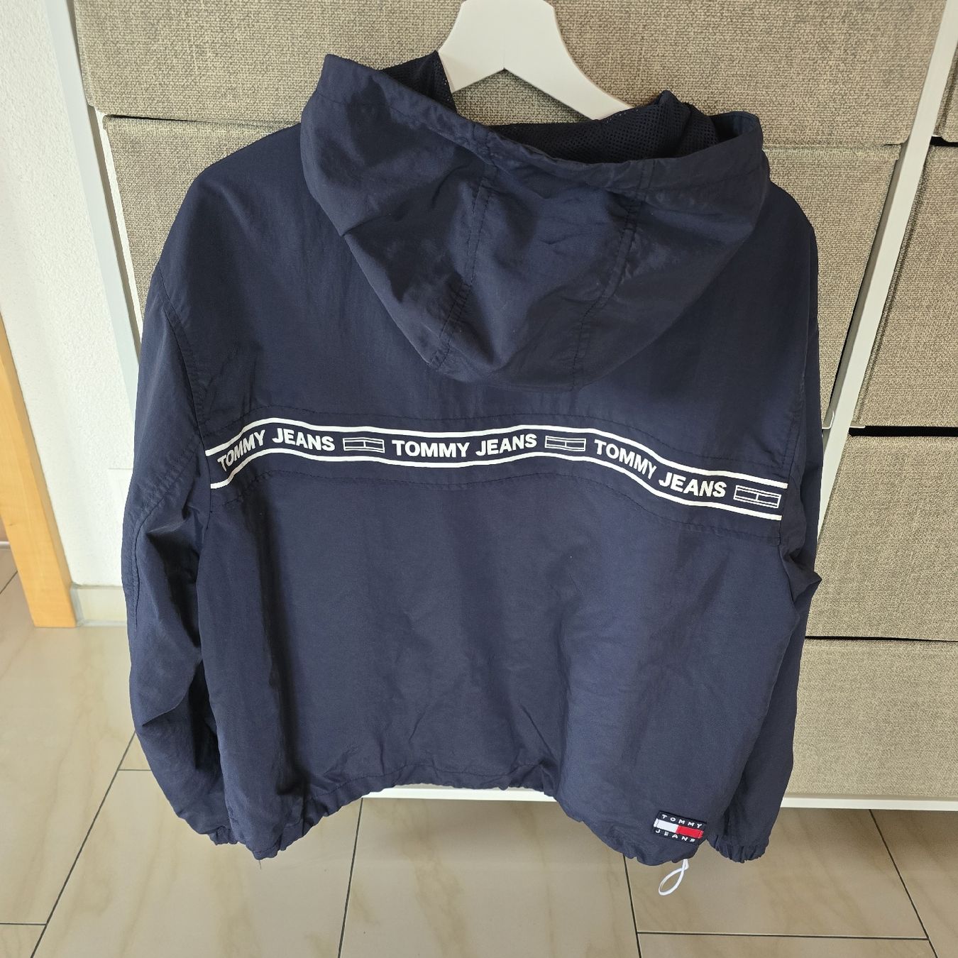 Tommy Hilfiger Giacche: Tommy Jeans Jacke gr M – Nuovo (secondo la descrizione) da Grosswangen venduto da DenChey 1