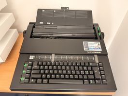 Brother CE-60 Schreibmaschine voll funktionstüchtig mit Zube