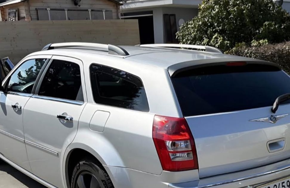 Chrysler Automobili: Chrysler 300 C T 3,5 L V6 – Usato da Niederbüren venduto da Goofy24 2