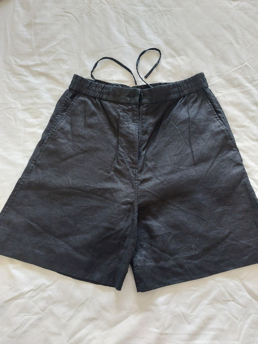 Cos Pantaloni: COS Leinen Bermudas, Shorts,  Gr.S – Usato da Thun venduto da Alexanna 8
