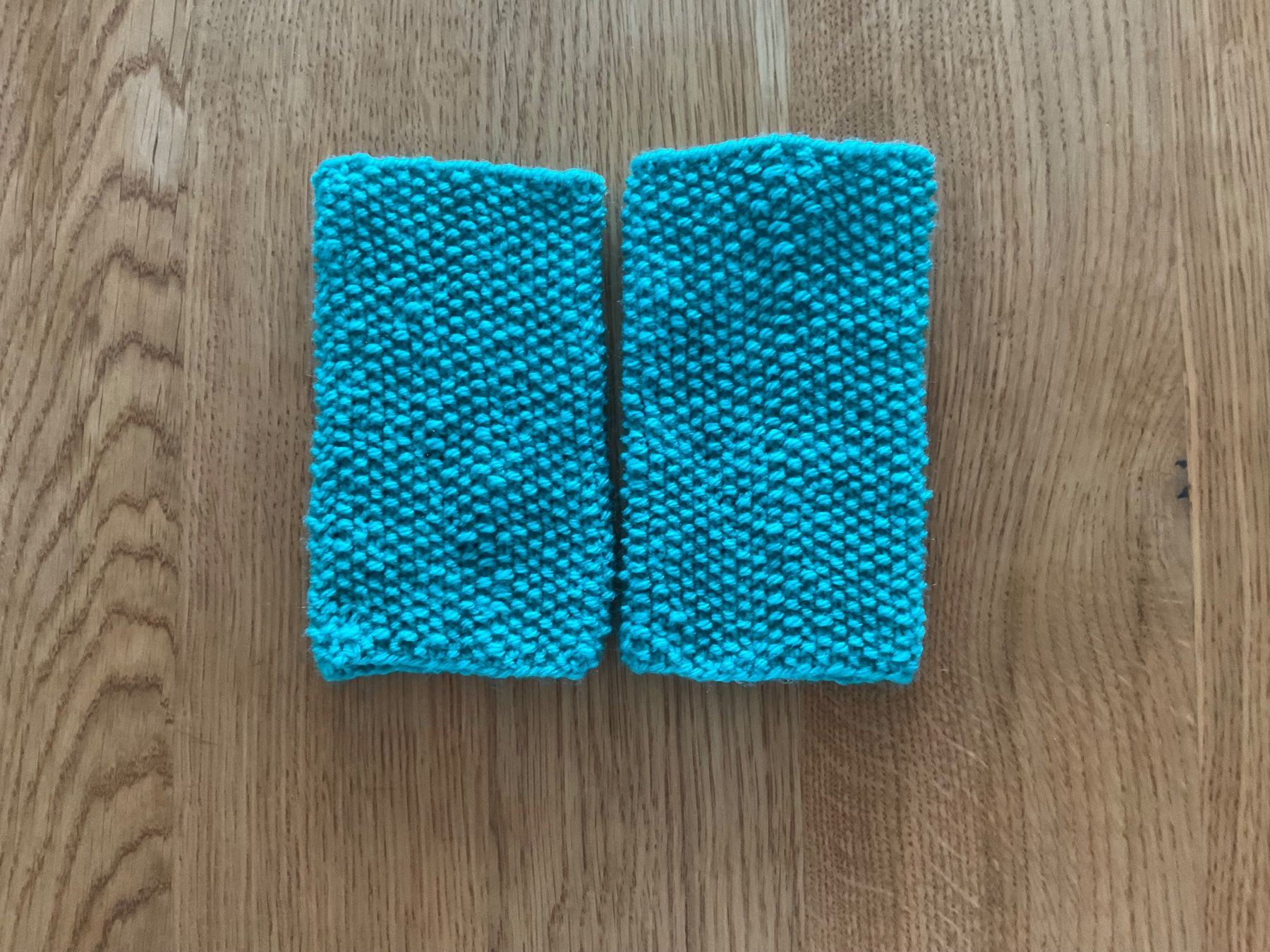 Guanti & manicotti: Handgestrickte Pulswärmer Amedisli – Nuovo (secondo la descrizione) da Wetzikon ZH venduto da FeeF