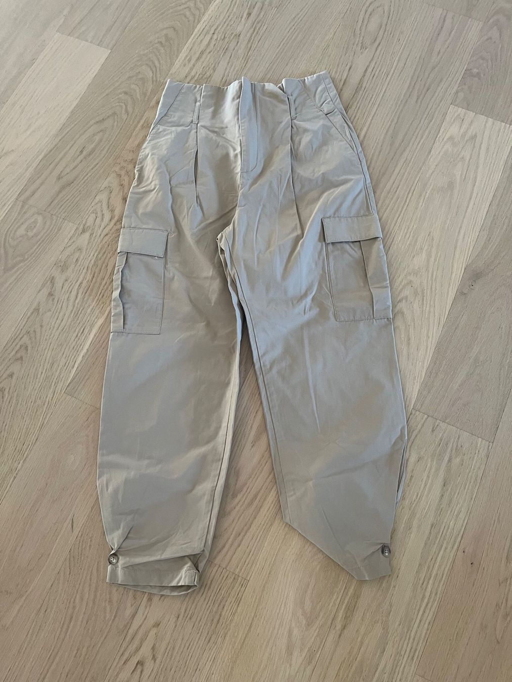 Zara Pantaloni: Zara Hose, Grösse S – Nuovo (secondo la descrizione) da Bonstetten venduto da Savannah7