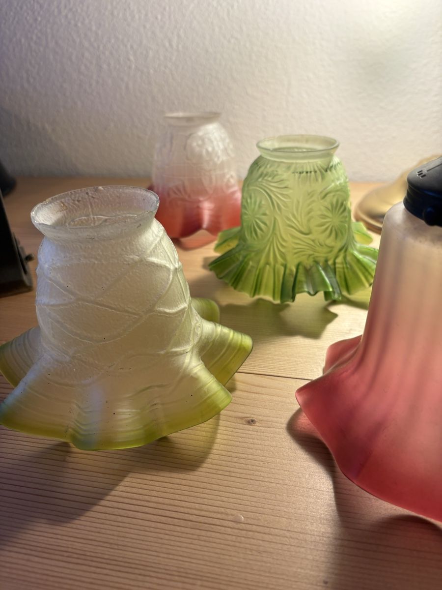 Lampade: Antike Lampe mit verschiedenen Schirme – Usato da Zell ZH venduto da Cytha90 9