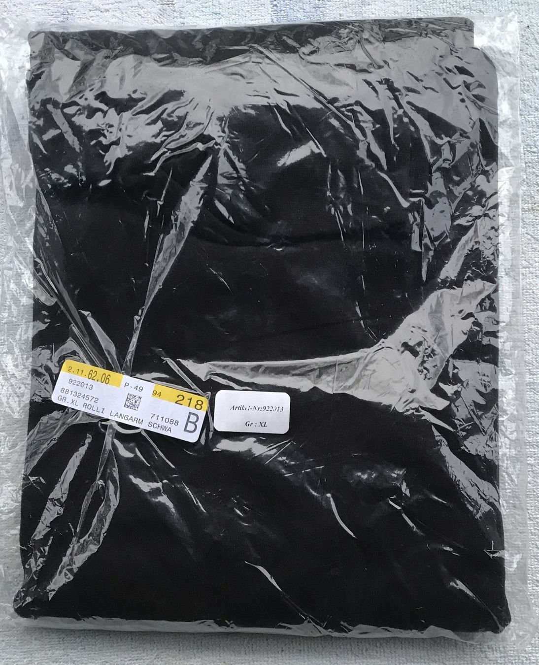 Maglioni & Felpe: PULLOVER NEU & ORIGINALVERPACKT SCHWARZ XL – Nuovo e nell'imballaggio originale da Ostermundigen venduto da Wyatt-Earp