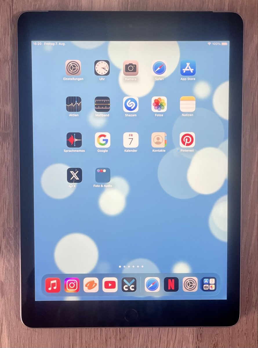 Apple Tablet PC: Apple iPad / Wi-Fi+Cellular 128GB Space Grey – Usato da Uster venduto da Houmou 1