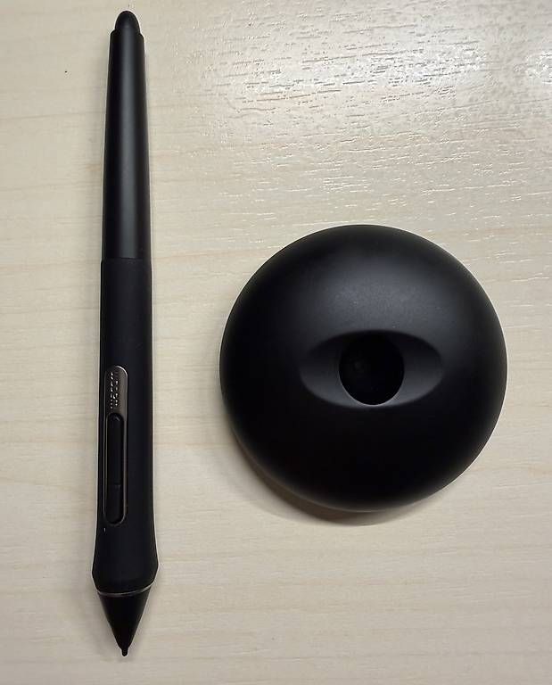 Tablet PC: Wacom Intuos Pro M und Stift – Usato da Gisikon venduto da Sterena 4
