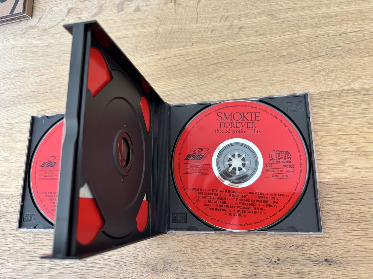 CD: 2 CD**Smokie**Forever** – Usato da Volketswil venduto da Car6 3