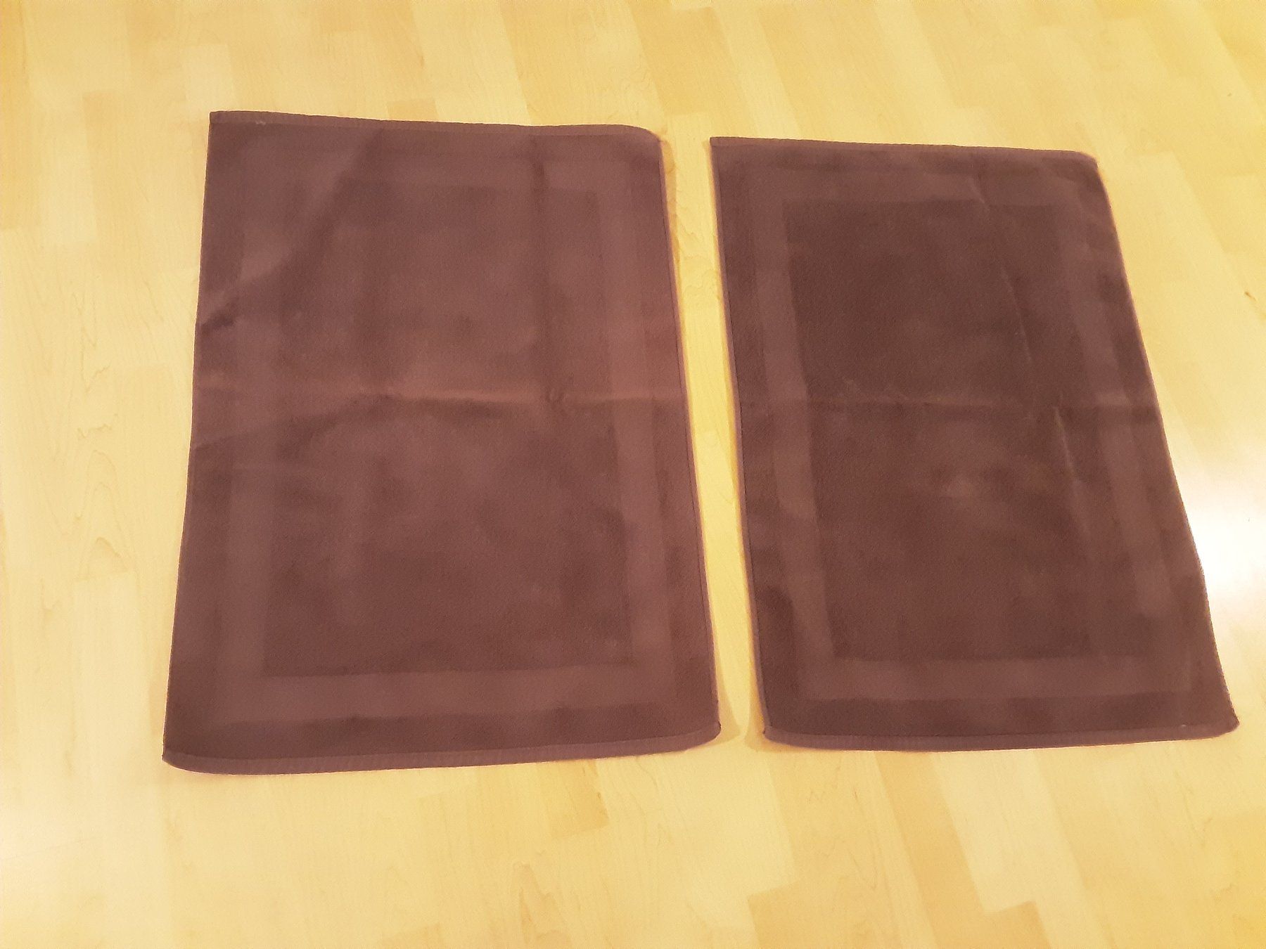 Tappeti: 2 badezimmer teppiche Endet – Nuovo (secondo la descrizione) da wolfhalden venduto da 46464646 2
