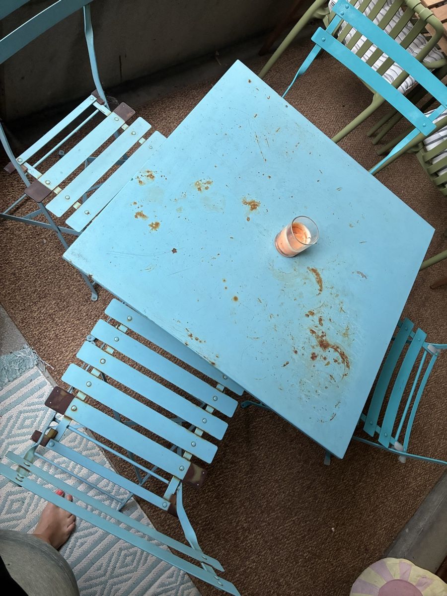 Set de table et chaises: Balkontisch mit 4 Stühlen türkis – D'occasion à Urtenen-Schönbühl par Evilette 3