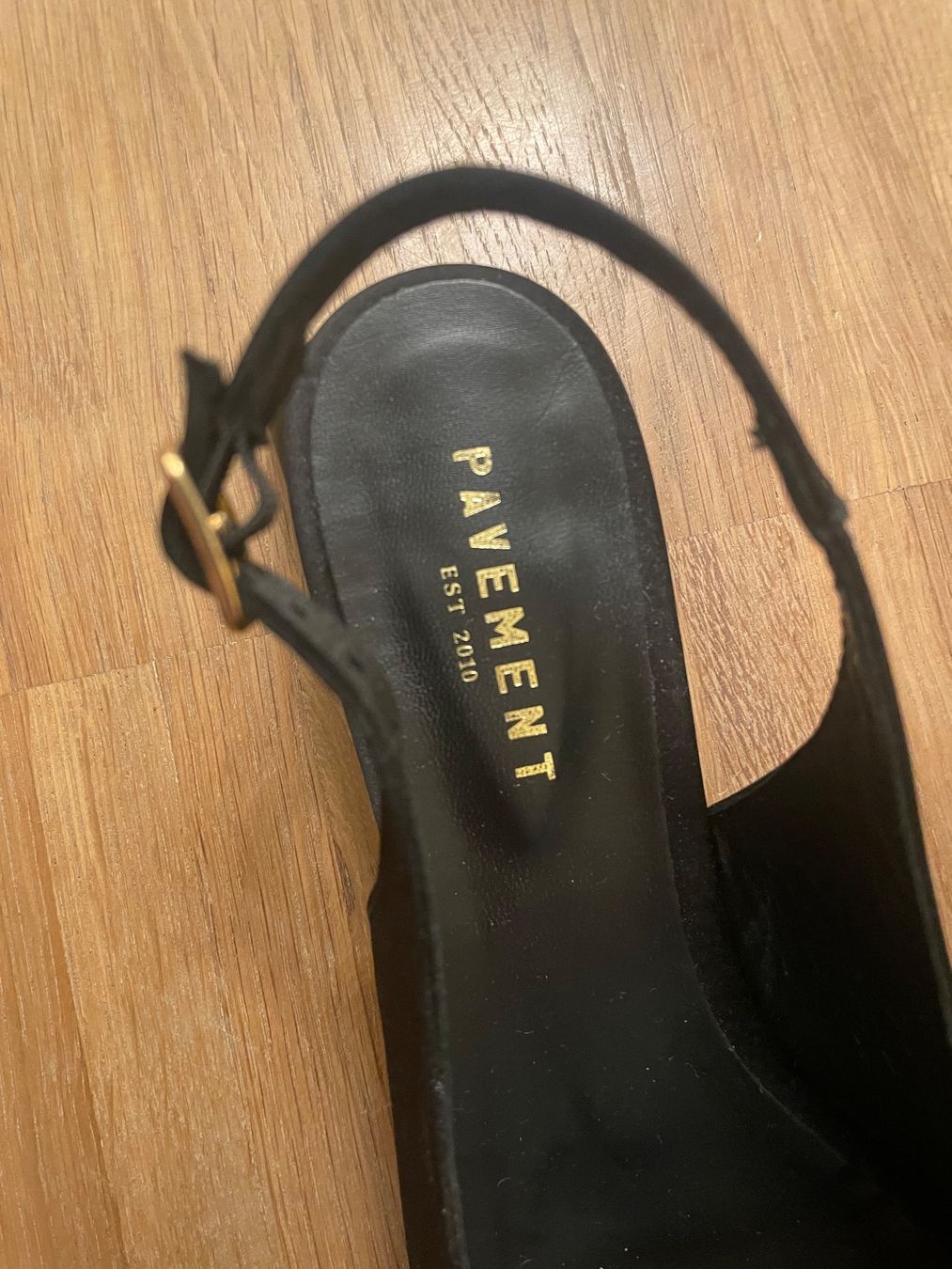 Scarpe da donna: Pavement Slingbacks Satin schwarz – Nuovo e nell'imballaggio originale da Zürich venduto da Pudelkerne 1