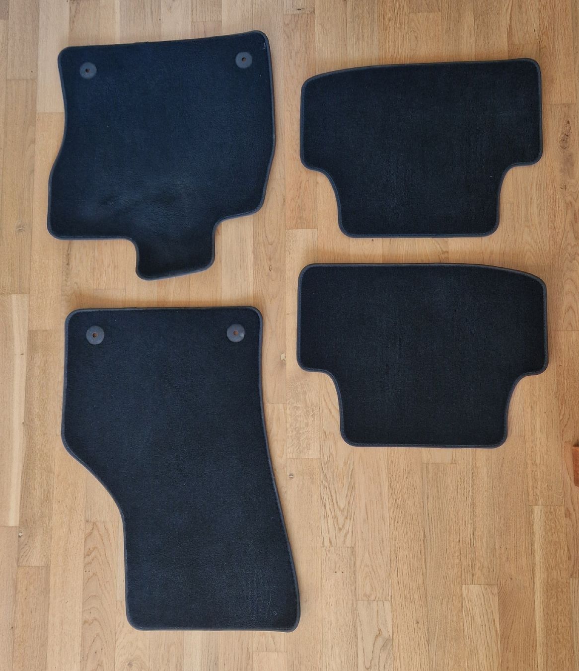 VW Tapis / Bacs: VW Golf 7 GTI Teppiche – D'occasion à Herisau par plusgrad