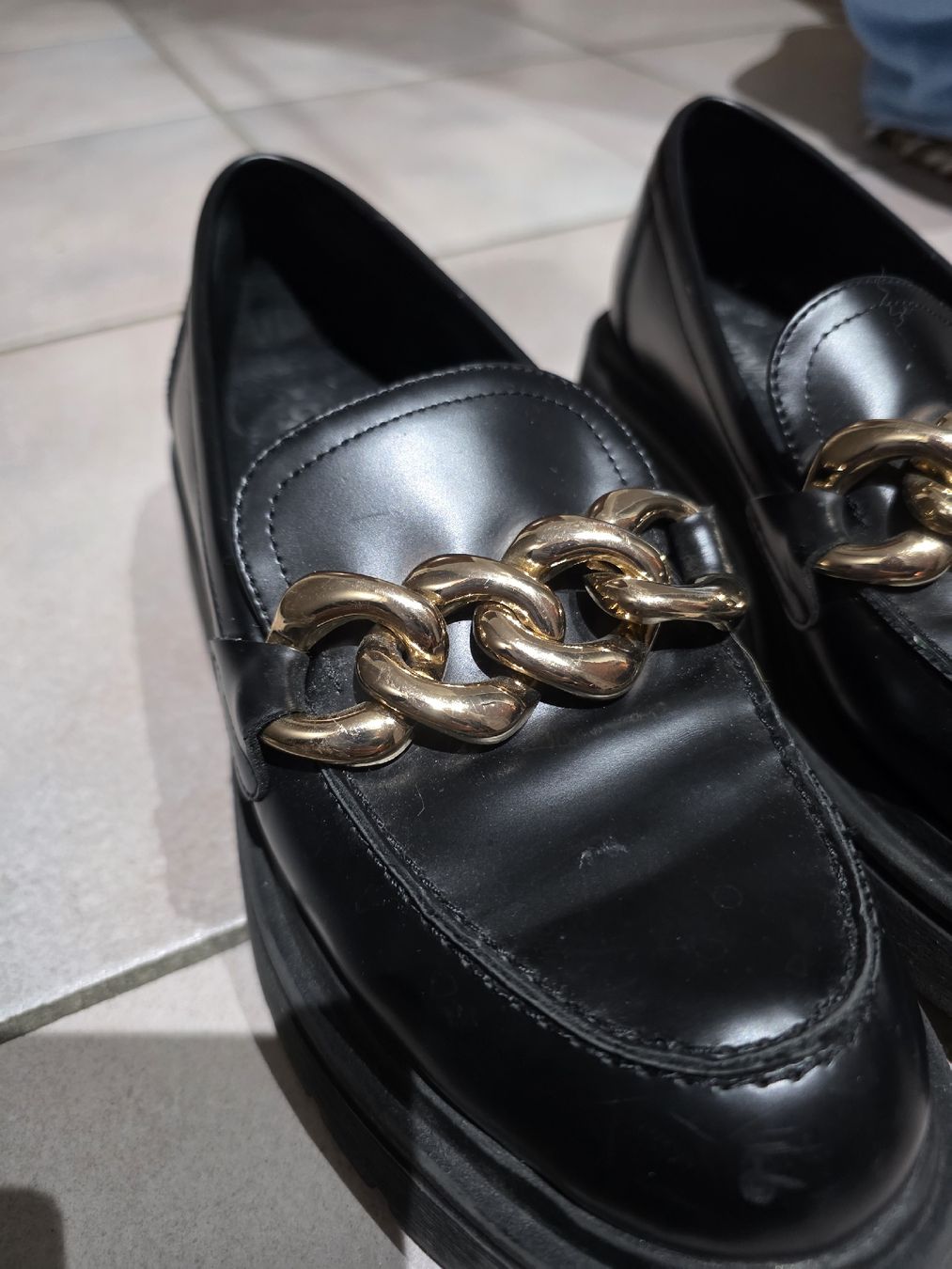 Dosenbach Scarpe da donna: Loafers Catwalk Kette Schwarz Groesse 37 – Usato da Crans-Montana venduto da eli_57z8 1