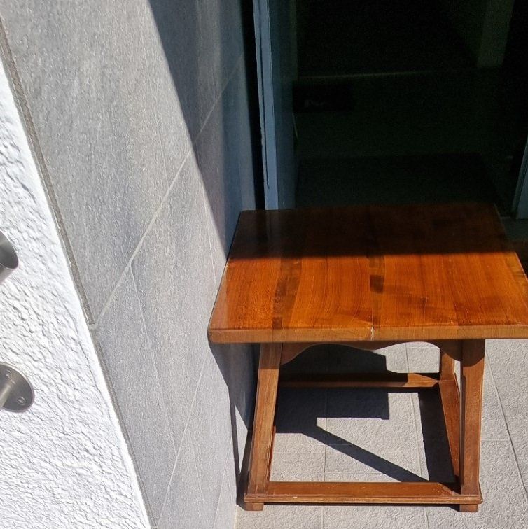 Tavoli: Kleiner Schragentisch. Couchtisch Holz Tisch – Usato da Flums venduto da Flumsantik 5