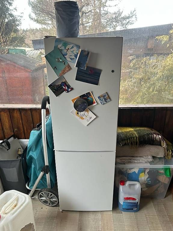 Kühlschrank: Frigo De taille moyenne / Marque FrigeLux – Gebraucht aus Les Cullayes von sch_h6rk