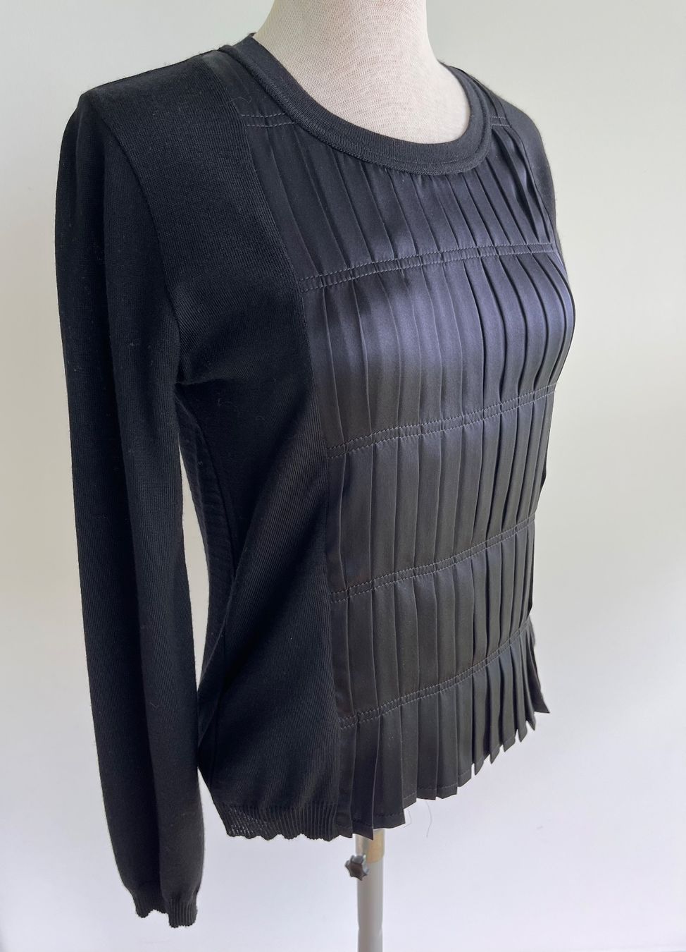 Bally Maglioni & Felpe: BALLY Merino und Seiden Pullover Gr. 36 - NEU – Nuovo (secondo la descrizione) da Zollikofen venduto da spunk65