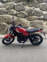 Motorrad Yamaha XSR 125cc rot
