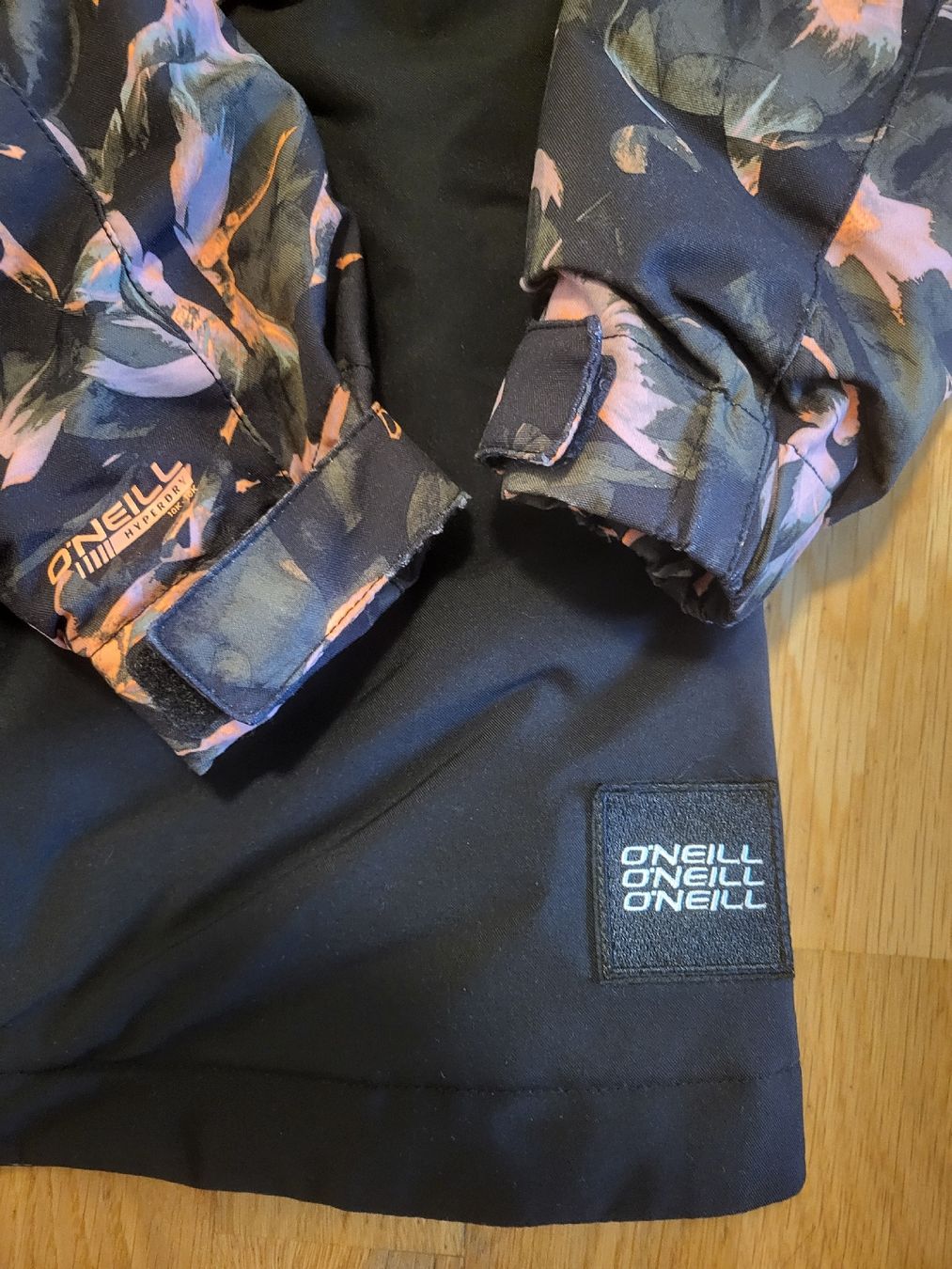 O'Neill Giacche: Skijacke/Winterjacke O'Neill Gr 176 oder Damen S/M – Nuovo (secondo la descrizione) da Kreuzlingen venduto da JP_1308 2