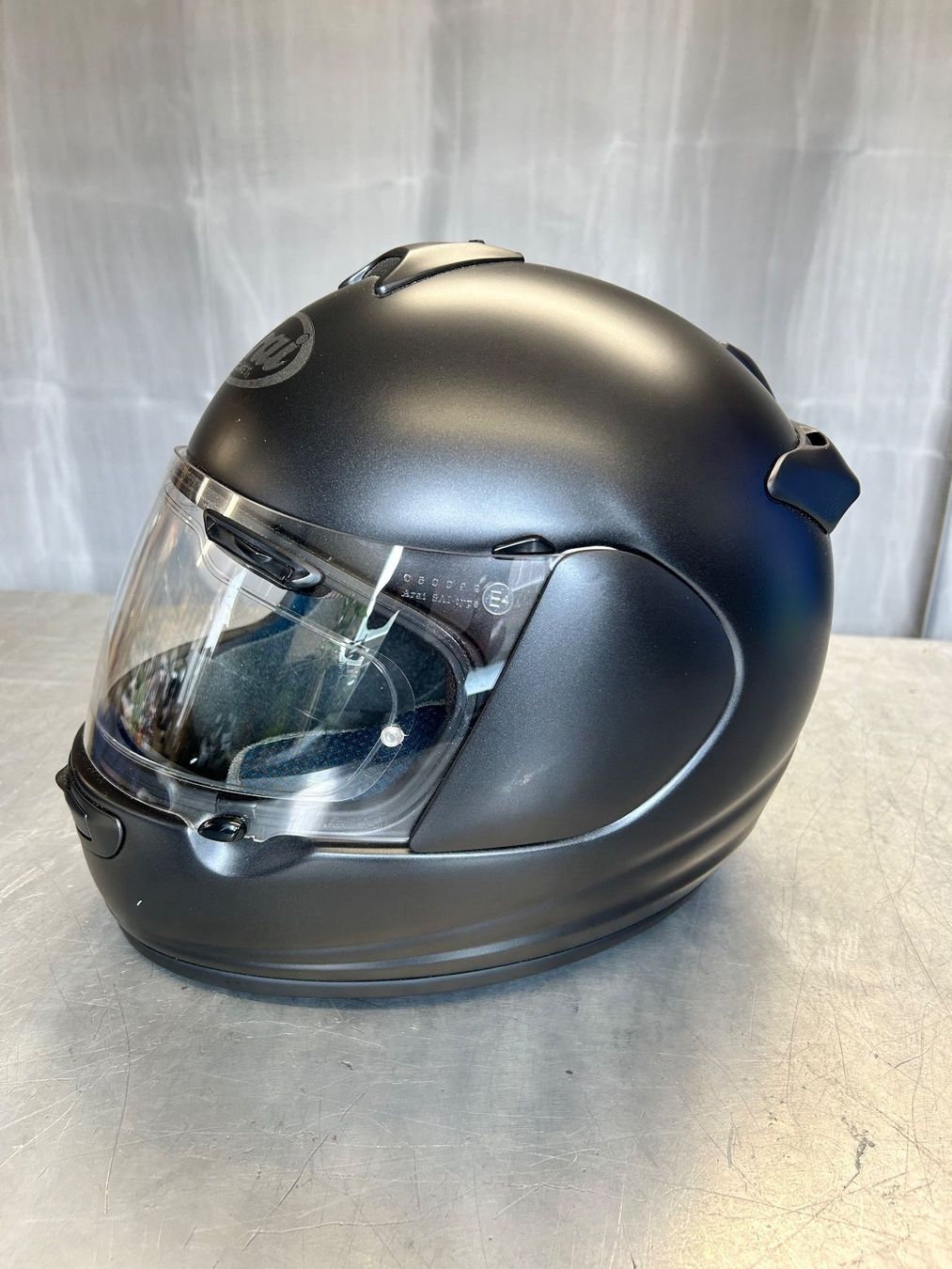 Arai Caschi & visiere: Motorradhelm ARAI Chaser-V Ecopure – Nuovo (secondo la descrizione) da Oetwil an der Limmat venduto da hoocch33