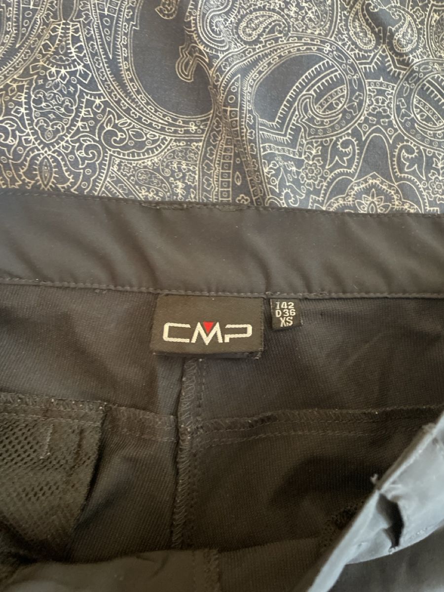 CMP Pantalons: Pantalon outdoor – D'occasion à Les Acacias par rod_2dws 1