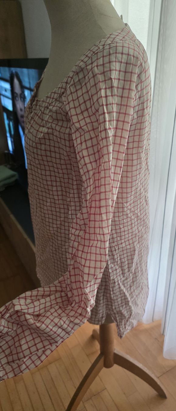 Ensoie Camicette: Ensoie Bluse 40 guter Zustand – Nuovo (secondo la descrizione) da Riedikon venduto da Winter21. 1