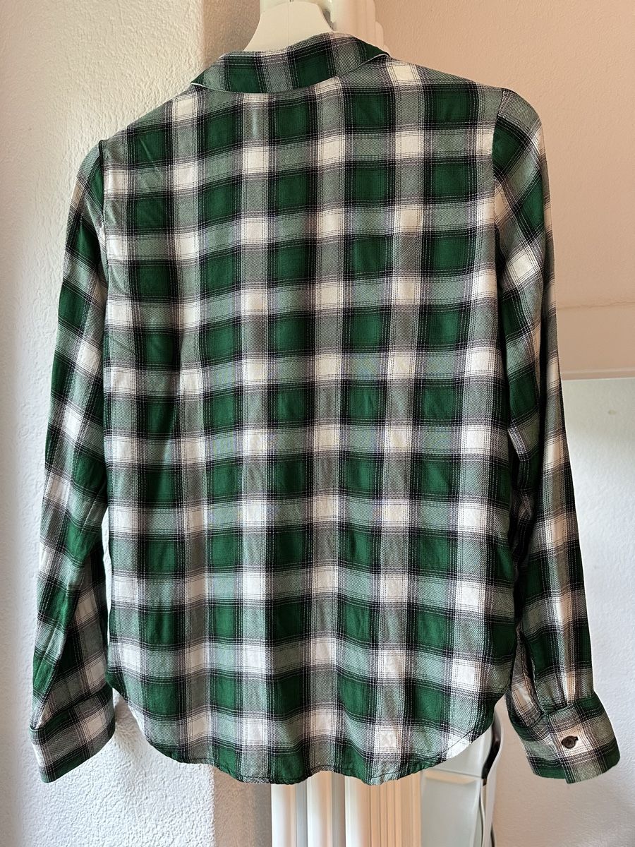 H&M Camicette: Damenhemd mir Pailetten, Gr.S – Usato da Zürich venduto da san_828b 4