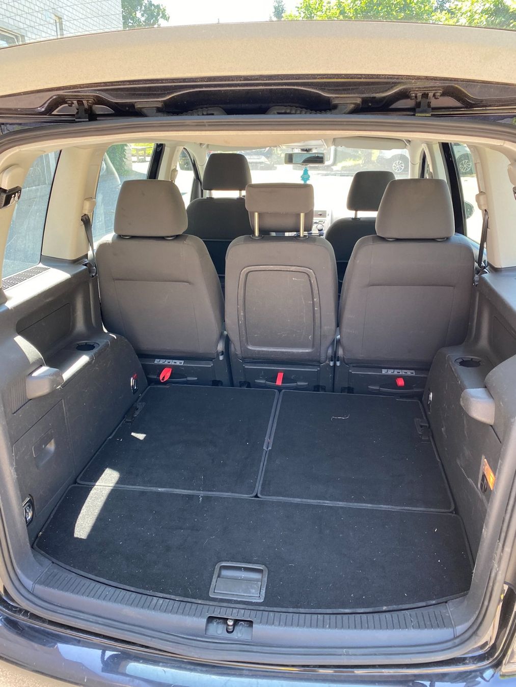 VW Autos: VW Touran 1.4 TSI Highline – D'occasion à Burgdorf par Oester97 3