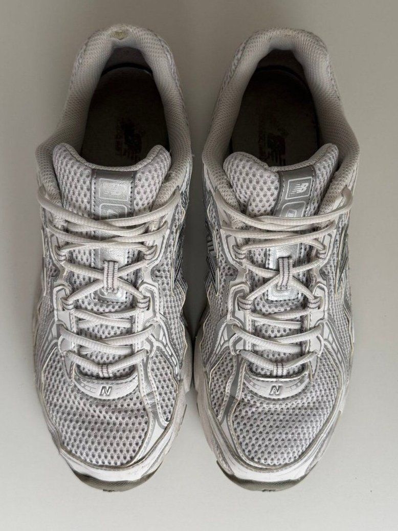 New Balance Scarpe da uomo: Ab 1. Fr: New Balance 740 gr 42.5 – Usato da Muhen venduto da mauyo 4