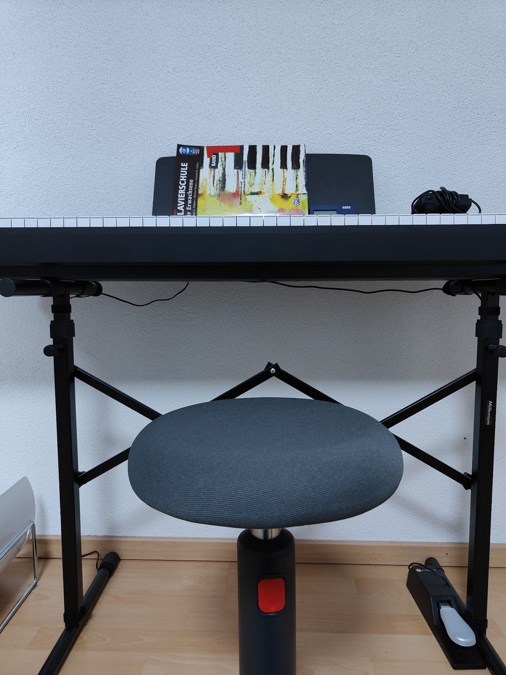 Yamaha Strumenti musicali: Yamaha P 145B mit Zubehör – Nuovo (secondo la descrizione) da Eichberg venduto da Kai.1291 1