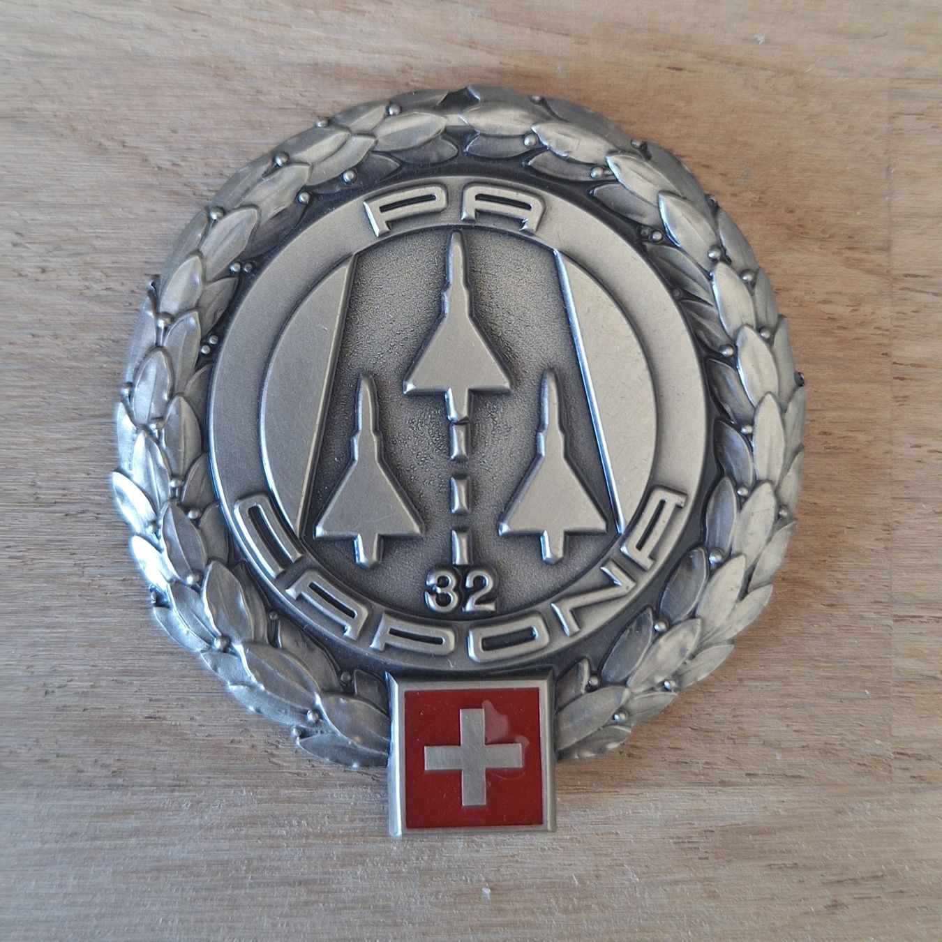 Schweizer Armee Placchette & Badge: Beret Emblem – Usato da Jongny venduto da Cyborg1971