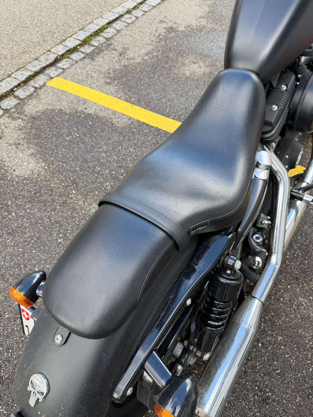 Harley-Davidson Accessori per altri veicoli: Harley Davidson Le Pera 2er Sitz – Usato da Liestal venduto da Butterfly_333