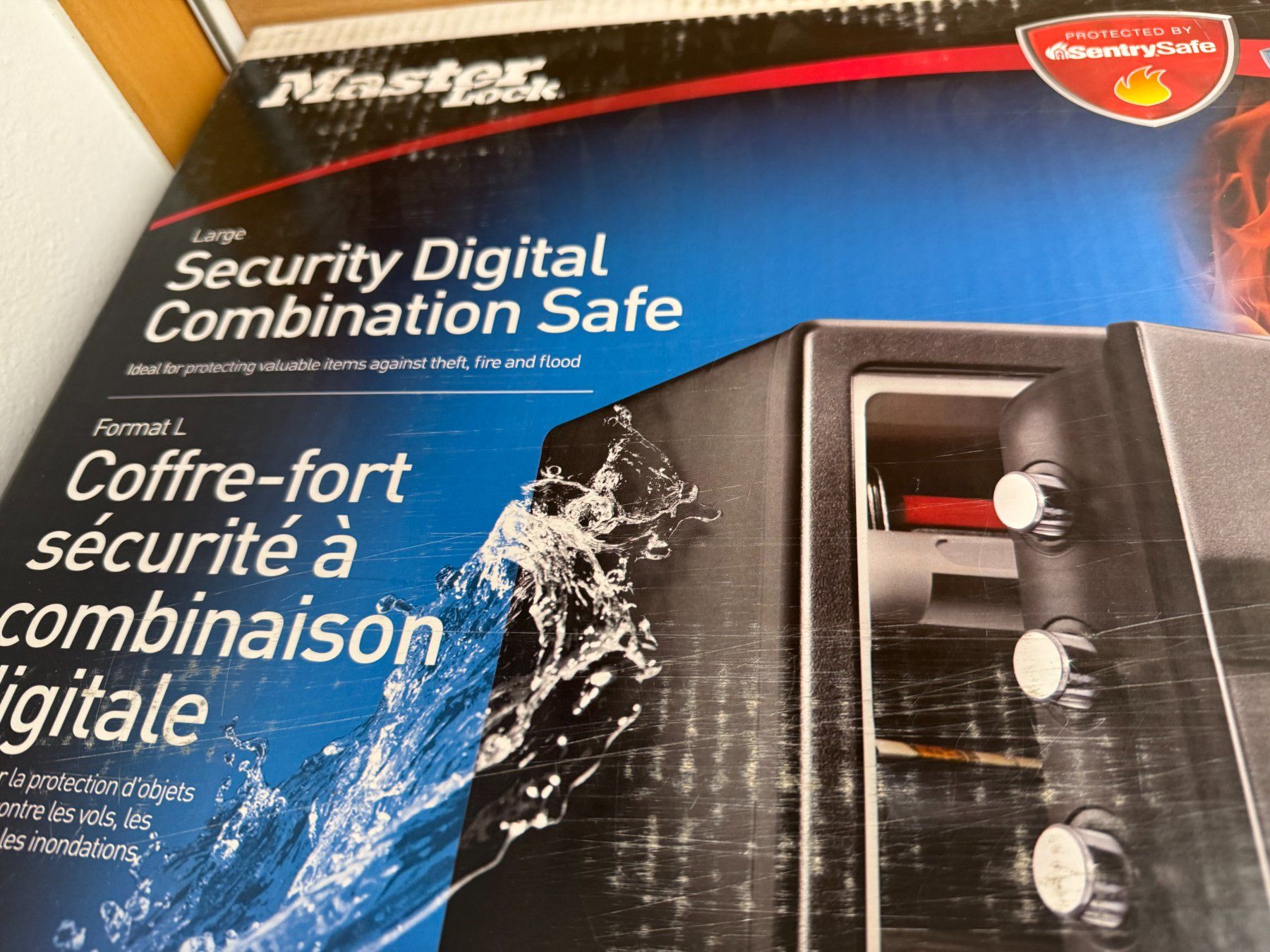 Coffre-fort: Coffre Masterlock NEUF – D'occasion à Tramelan par com_shc6 4