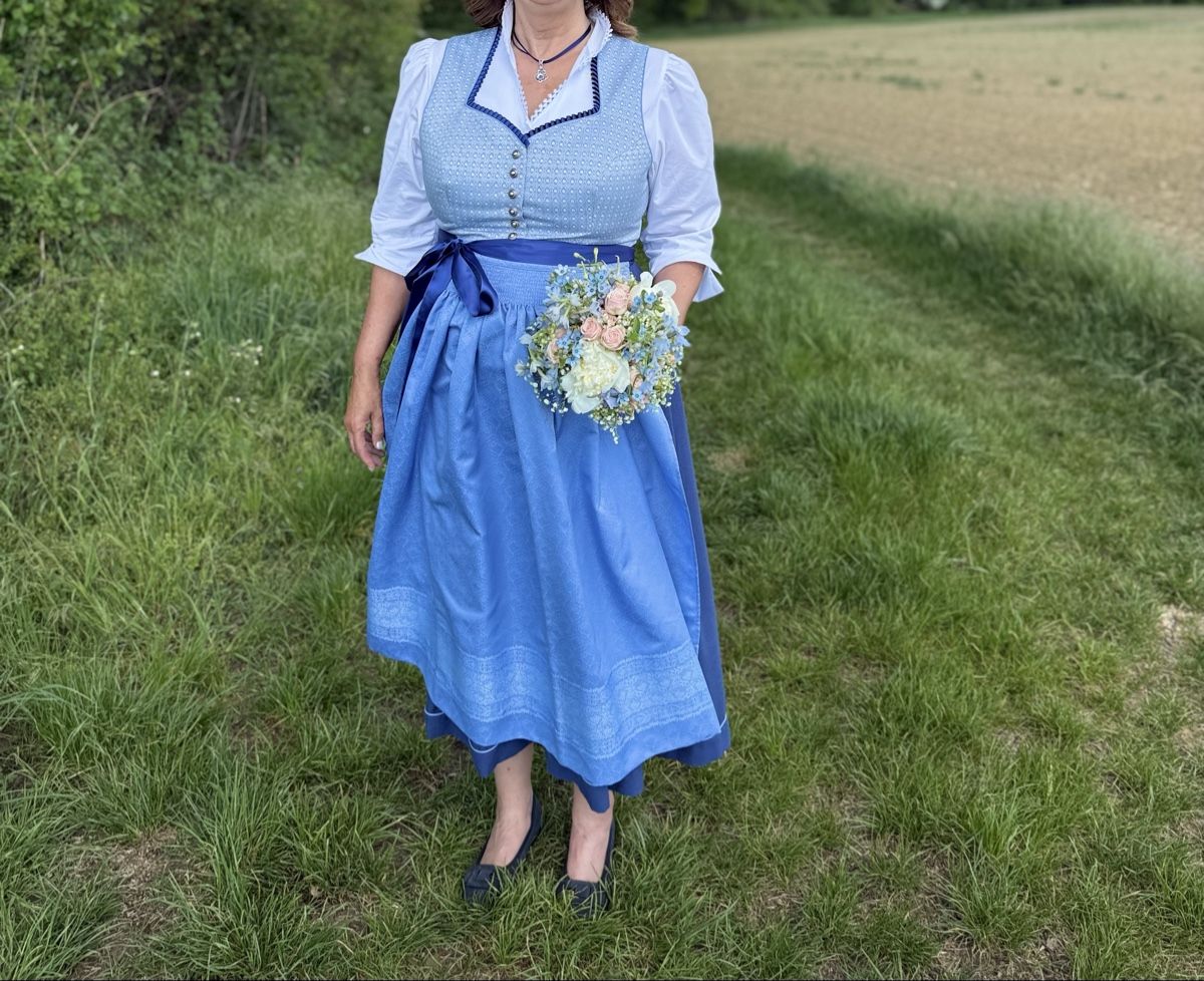 Chiemsee Kleider: Dirndl Brautkleid Brautdirndl  – Neu (gemäss Beschreibung) aus Wohlenschwil von ber_m9f7