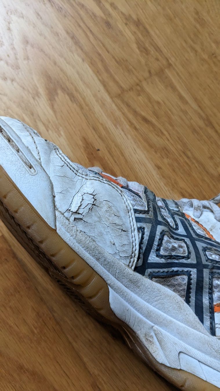 Asics Scarpe da uomo: ASICS Sportschuhe Gr.35 – Usato da Sutz venduto da Rawypp 2