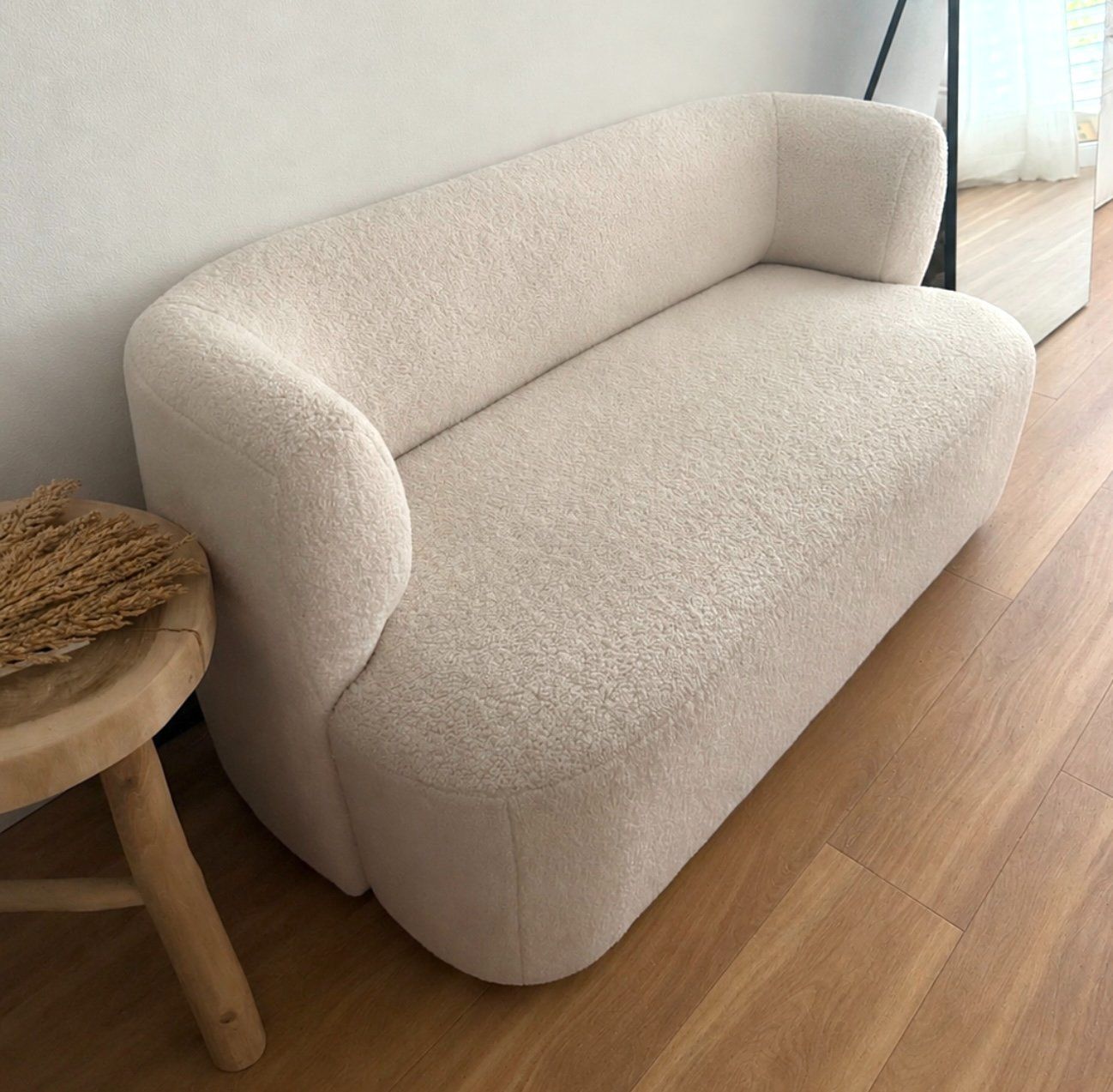 La Redoute Sofas: 2-Sitzer Sofa Bouclé ecru – Gebraucht aus Bern von p_studer_e