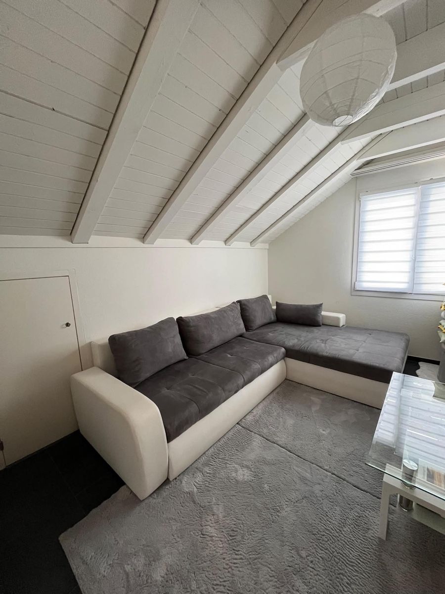Divani: Ecksofa L-Form – Usato da Lupfig venduto da EST.1954 2