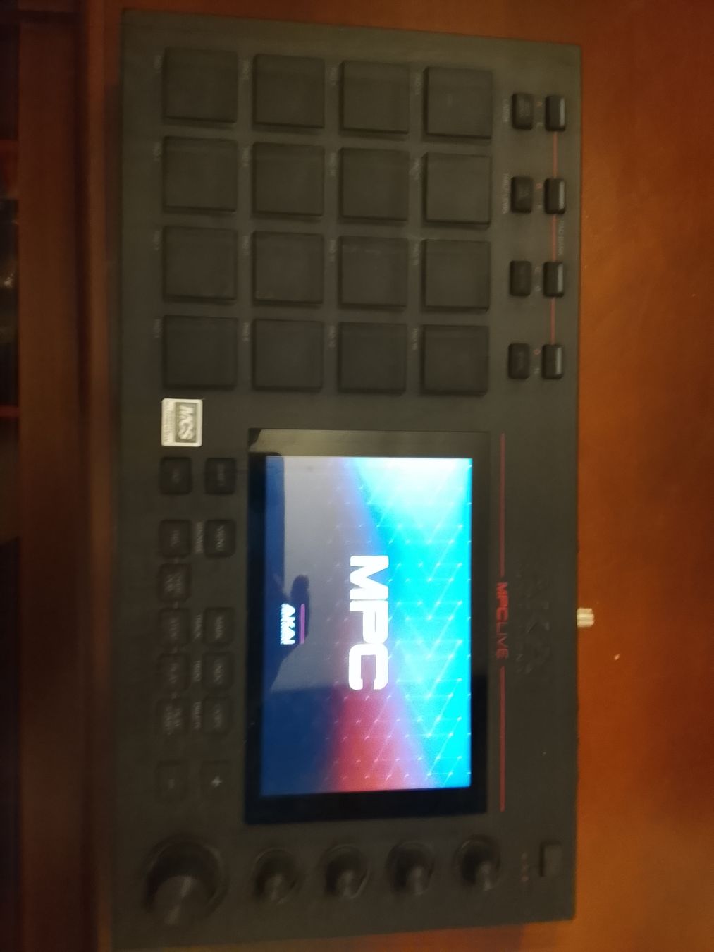 Akai Instruments de musique: MPC LIVE – Neuf (Voir description) à Bulle par des_7slw 1