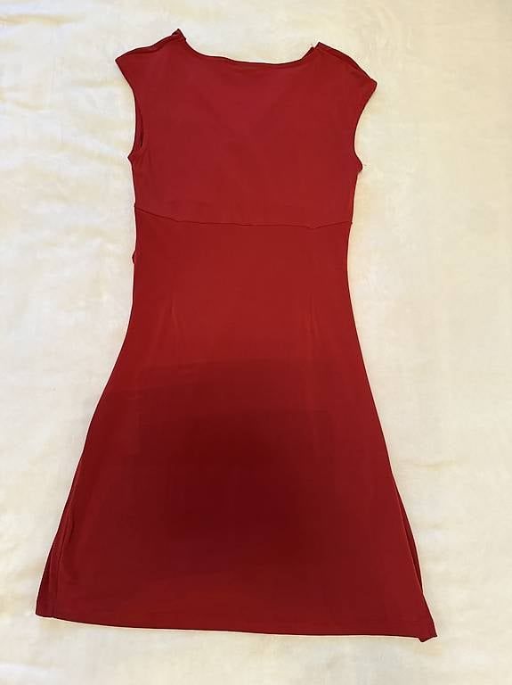 Vestiti: Kleid Rot Bodyflirt 36/38 – Usato da Füllinsdorf venduto da Rivai 2