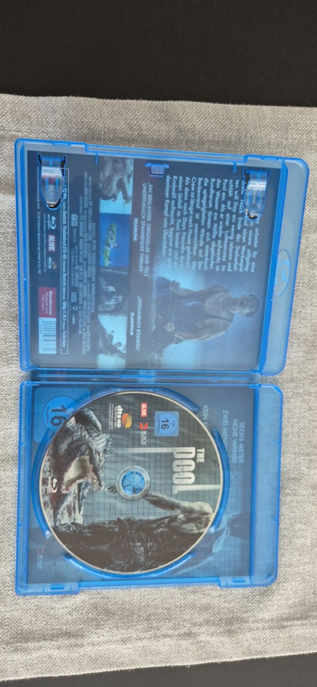 Tutti i DVDs: The Pool – Usato da Schwerzenbach venduto da Jamacy 2