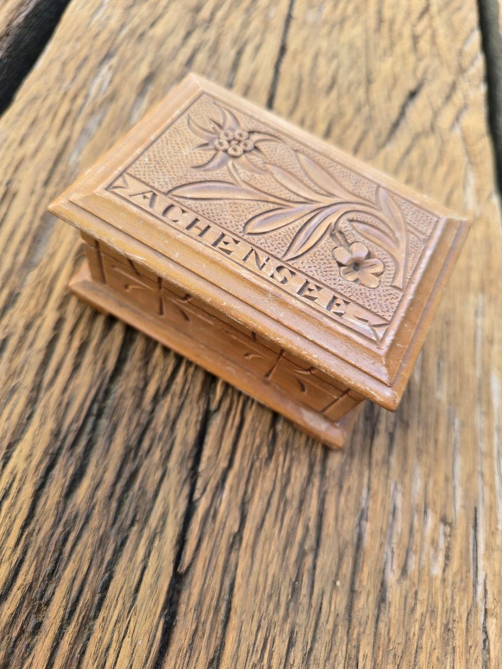 Portagioie: Holz: Dose mit Deckel – Usato da Romanshorn venduto da Rachacha 1