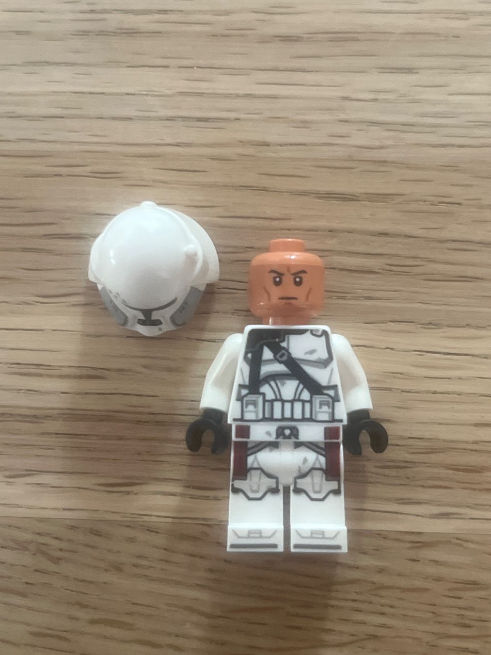 Lego Giocattoli: Lego Star Wars Minifigur Commander Bacara – Nuovo (secondo la descrizione) da Wimmis venduto da Aluethi 2