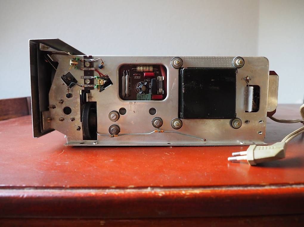 Radio: GRUNDIG RTV 650 – Usato da Zürich venduto da Francois236 4