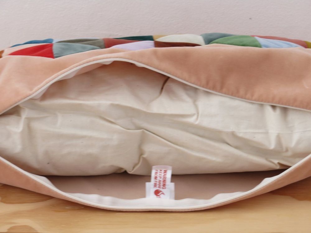 Cuscini: Coussin Christina Lundsteen velours patchwork fait main – Usato da Neuchâtel venduto da heloisa 8