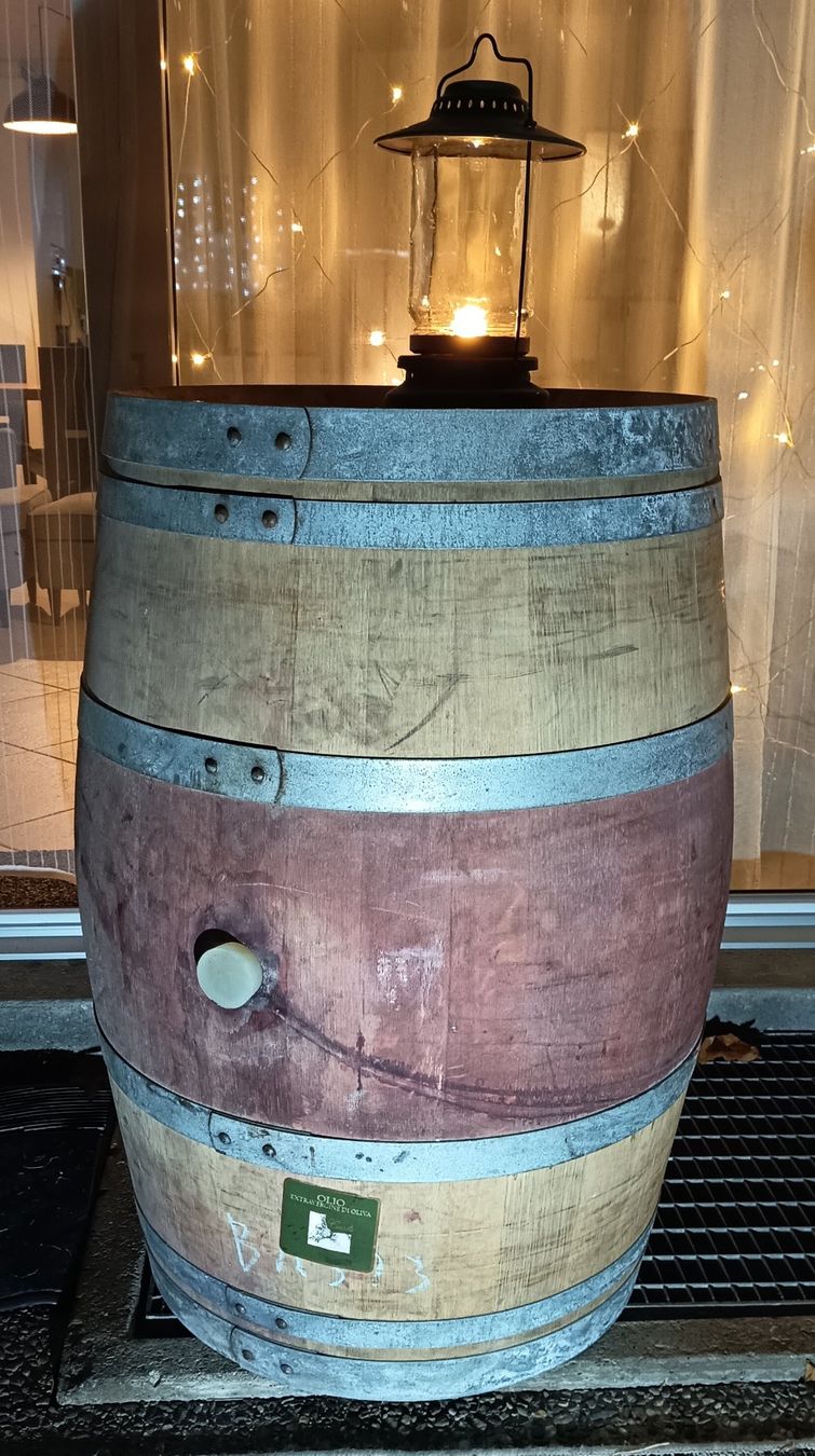 Autres: Weinfass Barrique Eiche, Top Zustand! – D'occasion à Steffisburg par Stiffler7 3
