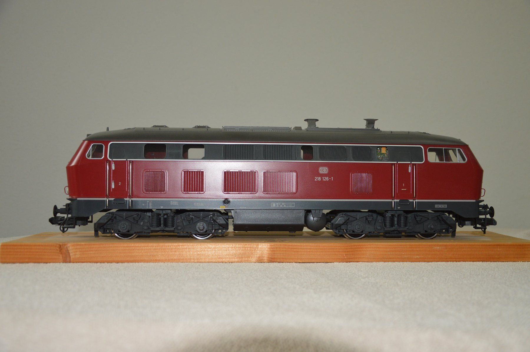 Märklin Modelleisenbahnen: Märklin Spur 1 DB Br. 218 126-1 – Gebraucht aus Zürich von flogax193 4